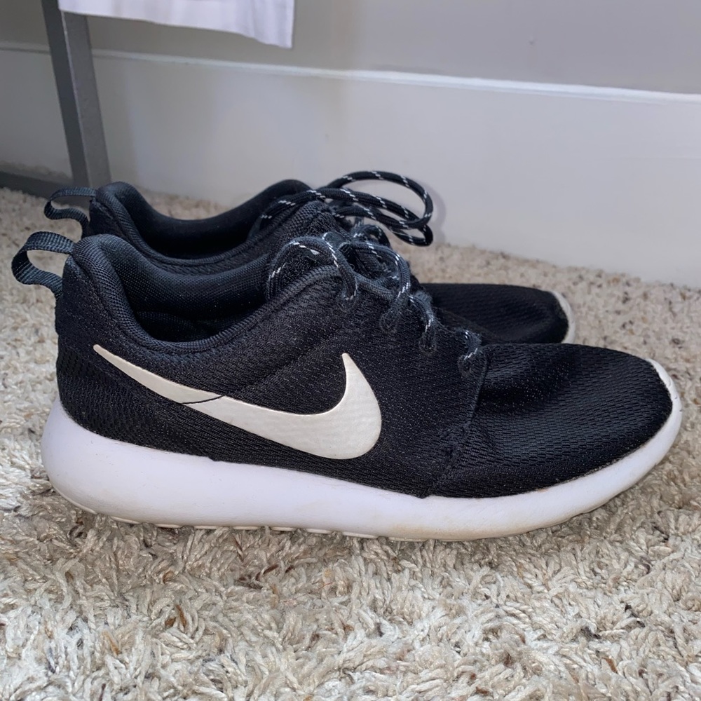 Nike Roshes